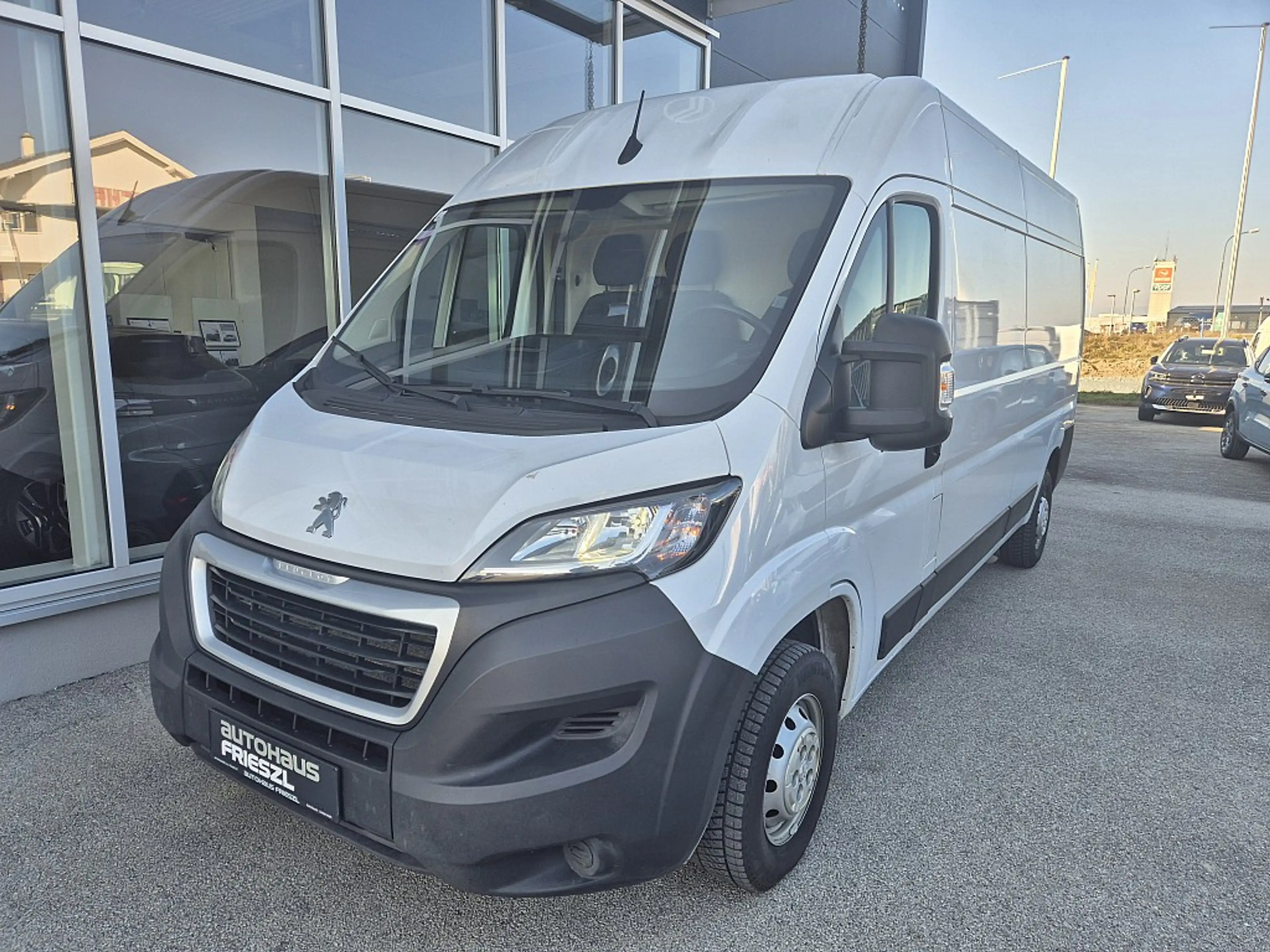 Peugeot Boxer KW 35 L3H2 BHDi 165