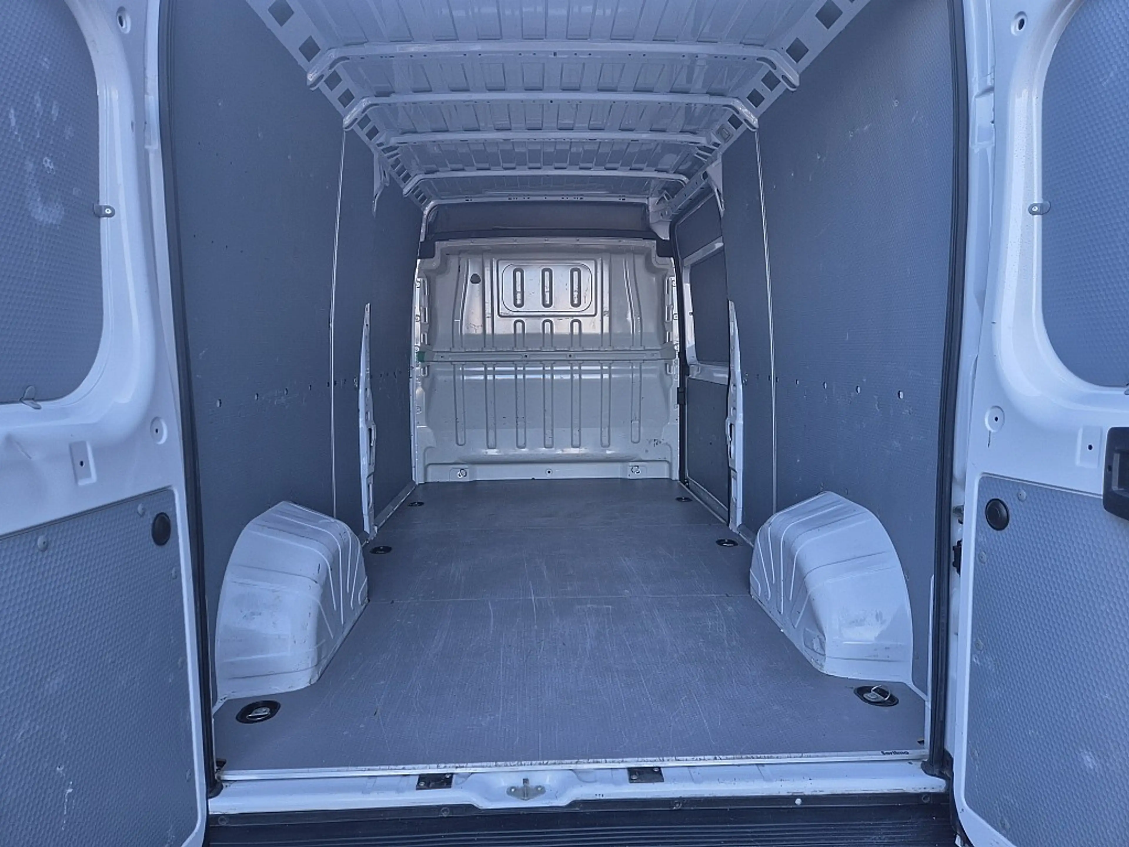 Peugeot Boxer KW 35 L3H2 BHDi 165 — photo 8