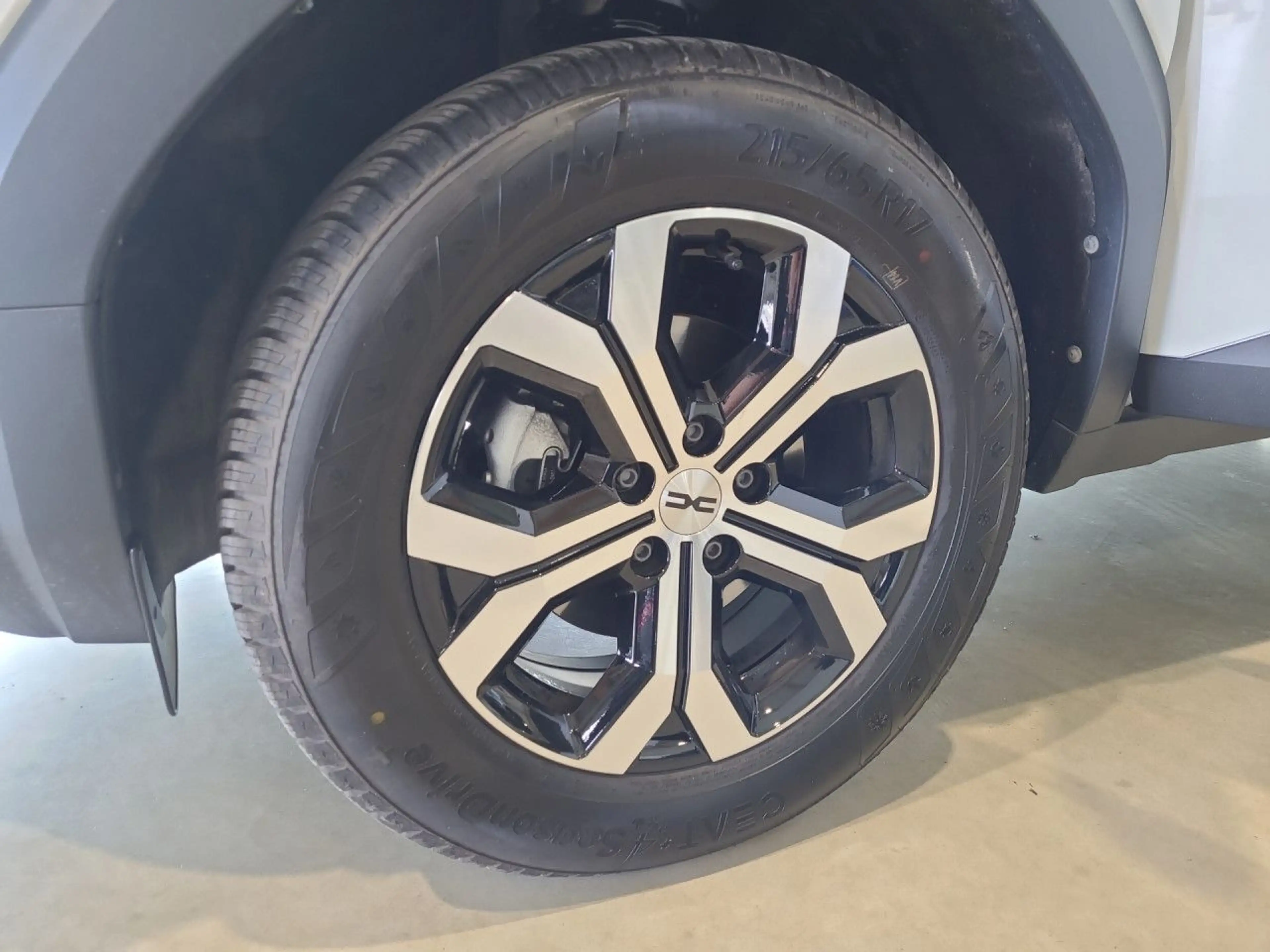 Dacia Bigster TCe 140 Expression Bluetooth LED Klima — photo 19