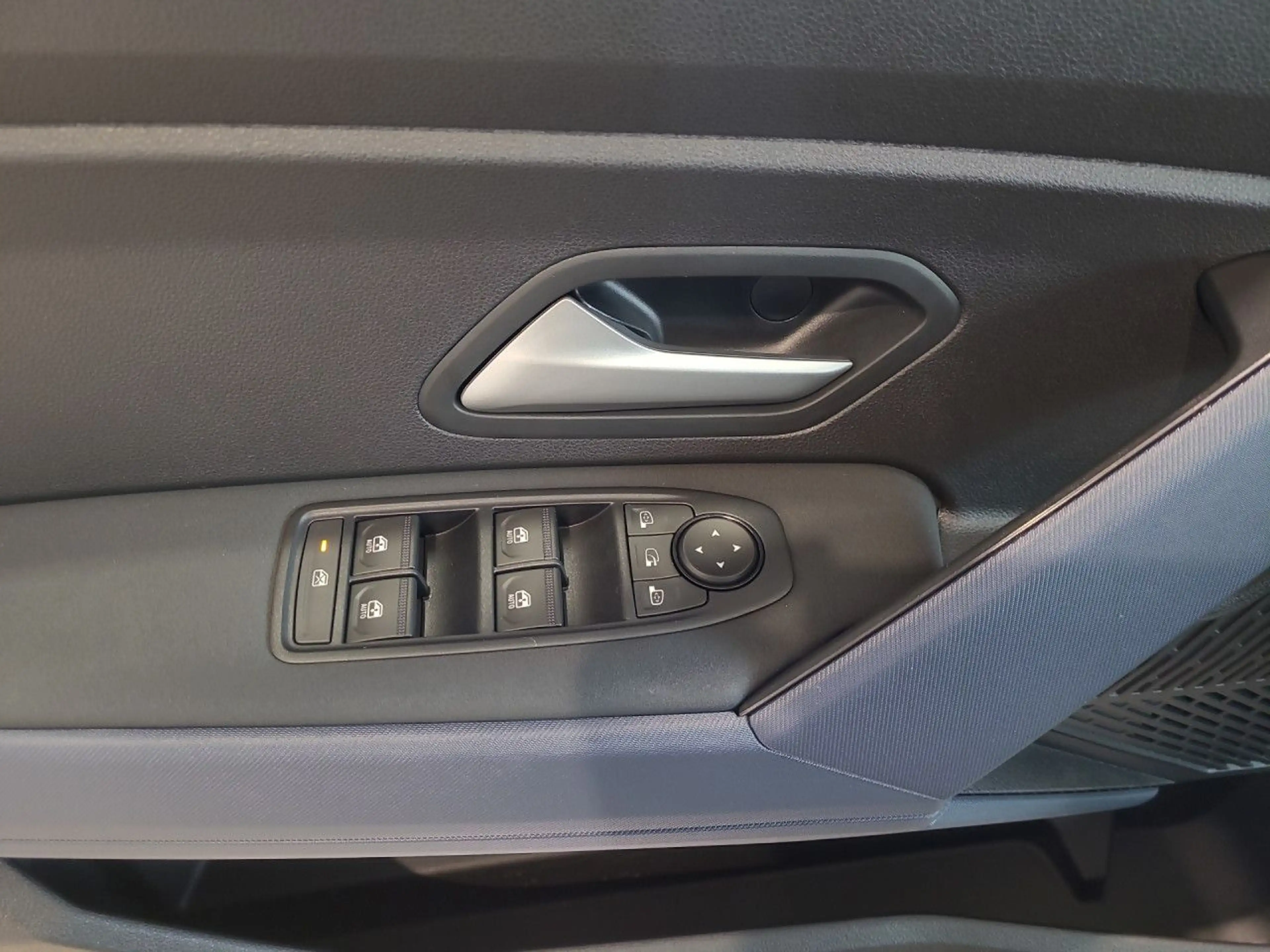 Dacia Bigster TCe 140 Expression Bluetooth LED Klima — photo 9