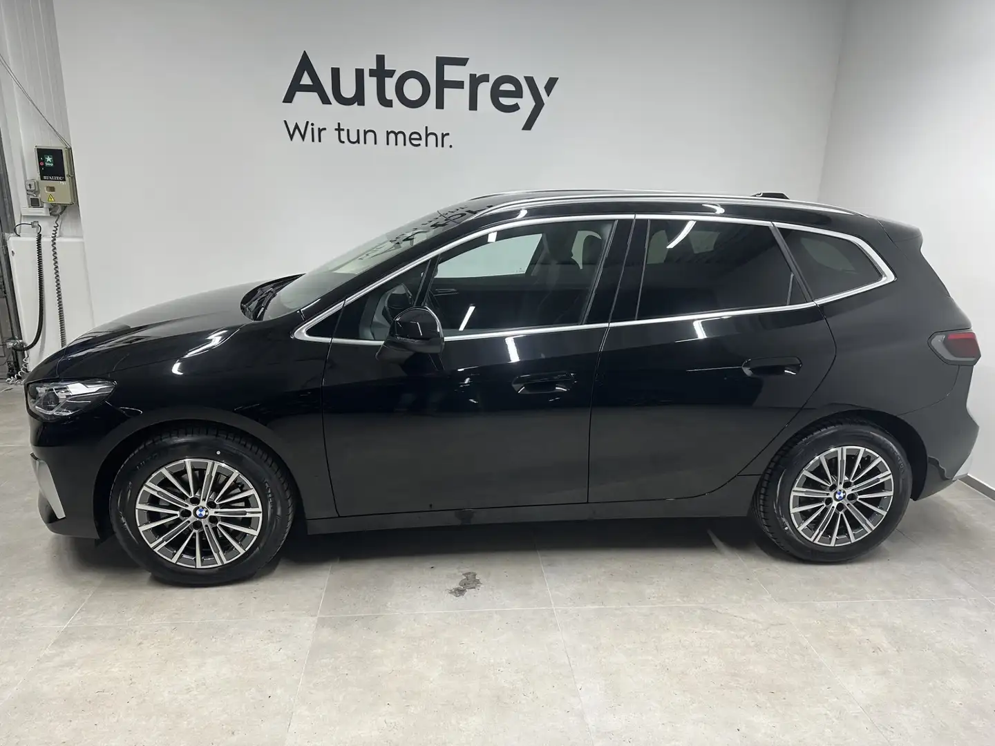 BMW 216 i Noir - 2
