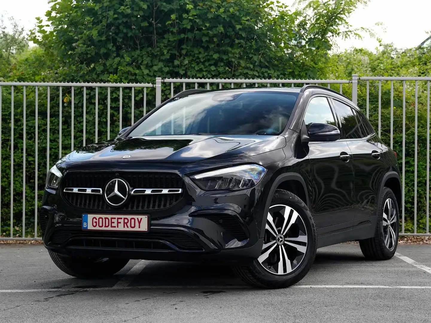 Mercedes-Benz GLA 250 e 360° / Keyless / Night / spiegelpack / Zwart - 2