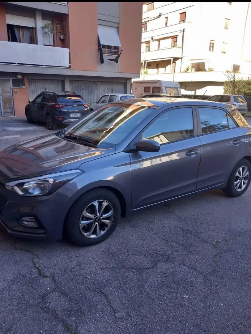 Hyundai i20 5p 1.2 mpi Advanced 75cv - 1