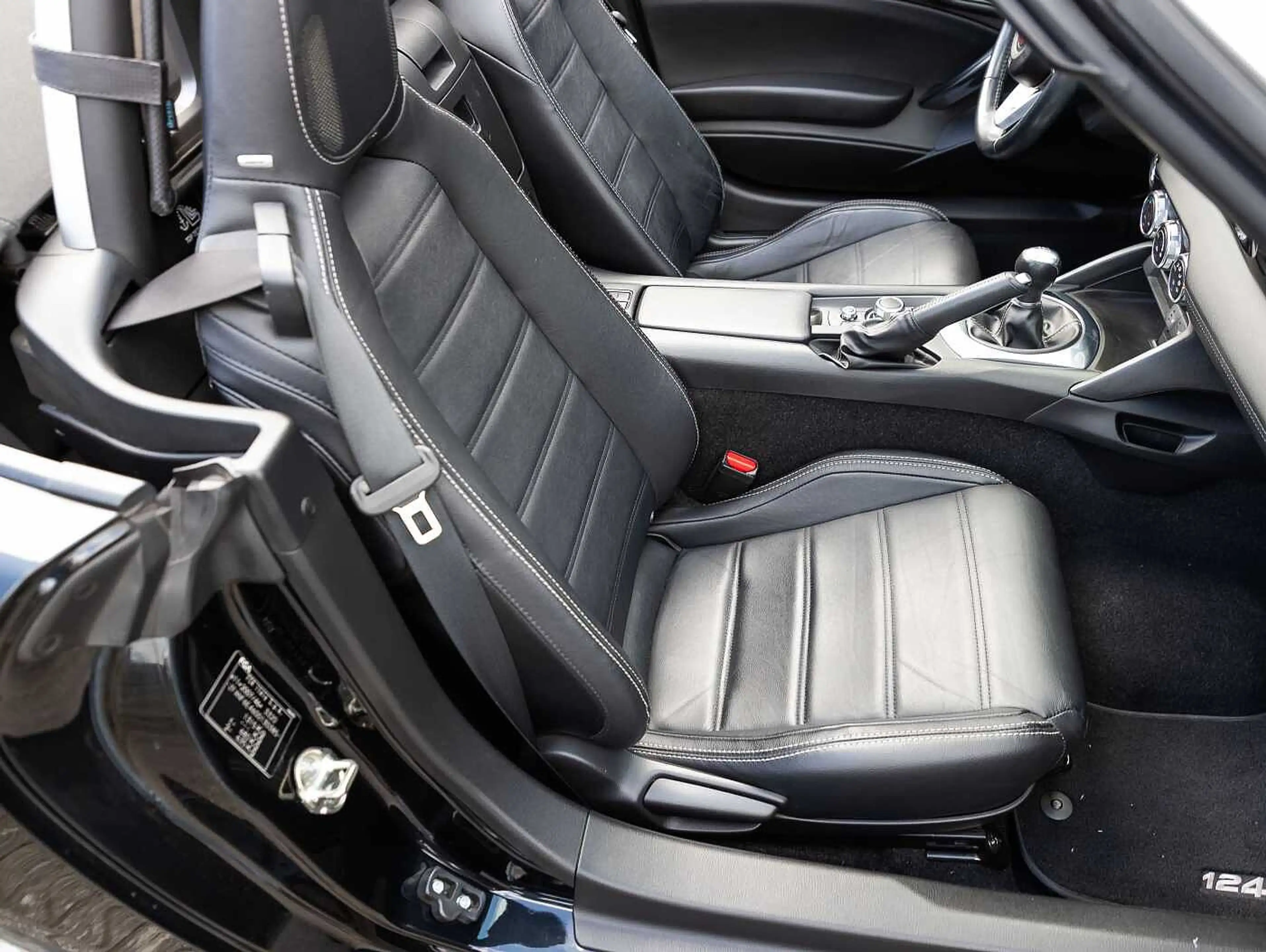 Fiat 124 Spider 1.4 MultiAir Turbo Lusso — photo 9