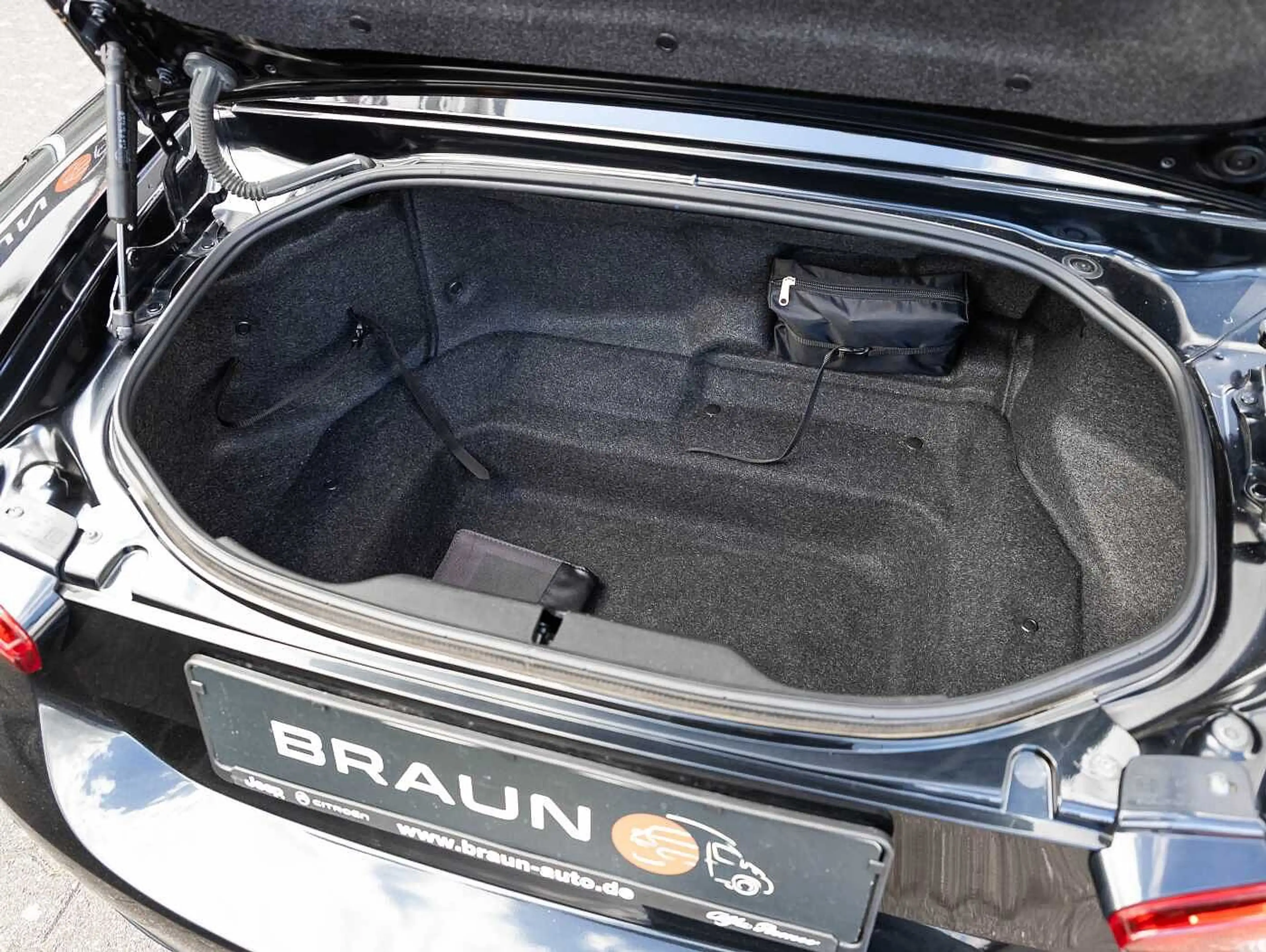 Fiat 124 Spider 1.4 MultiAir Turbo Lusso — photo 8