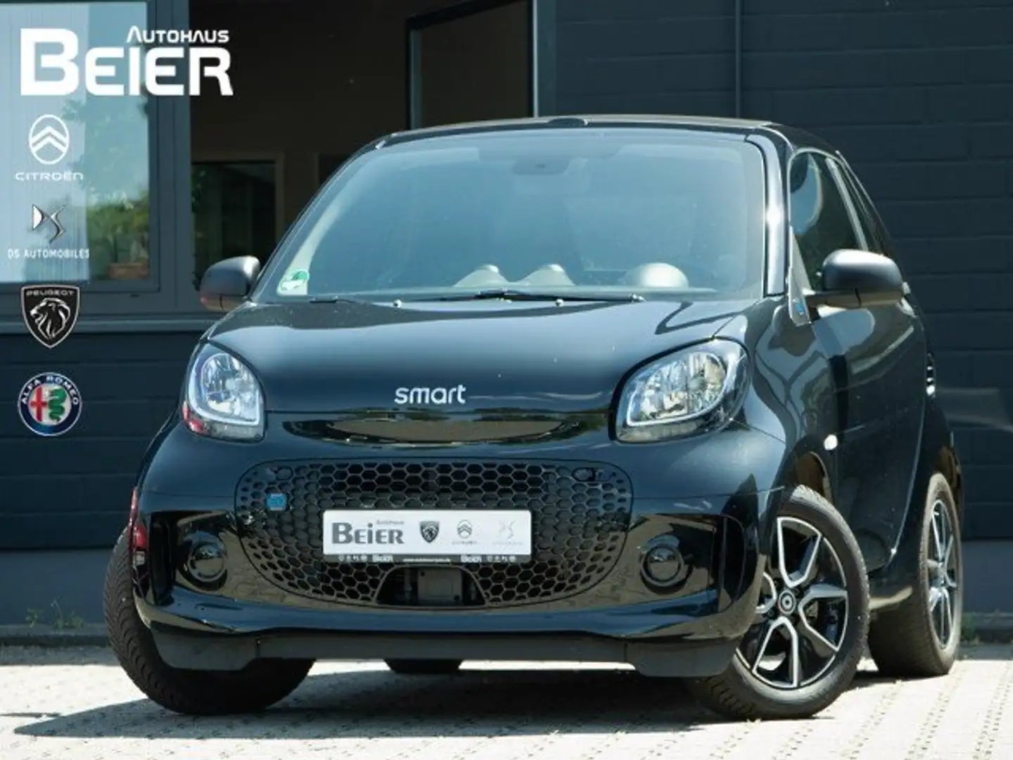 smart forTwo Cabrio EQ Noir - 1