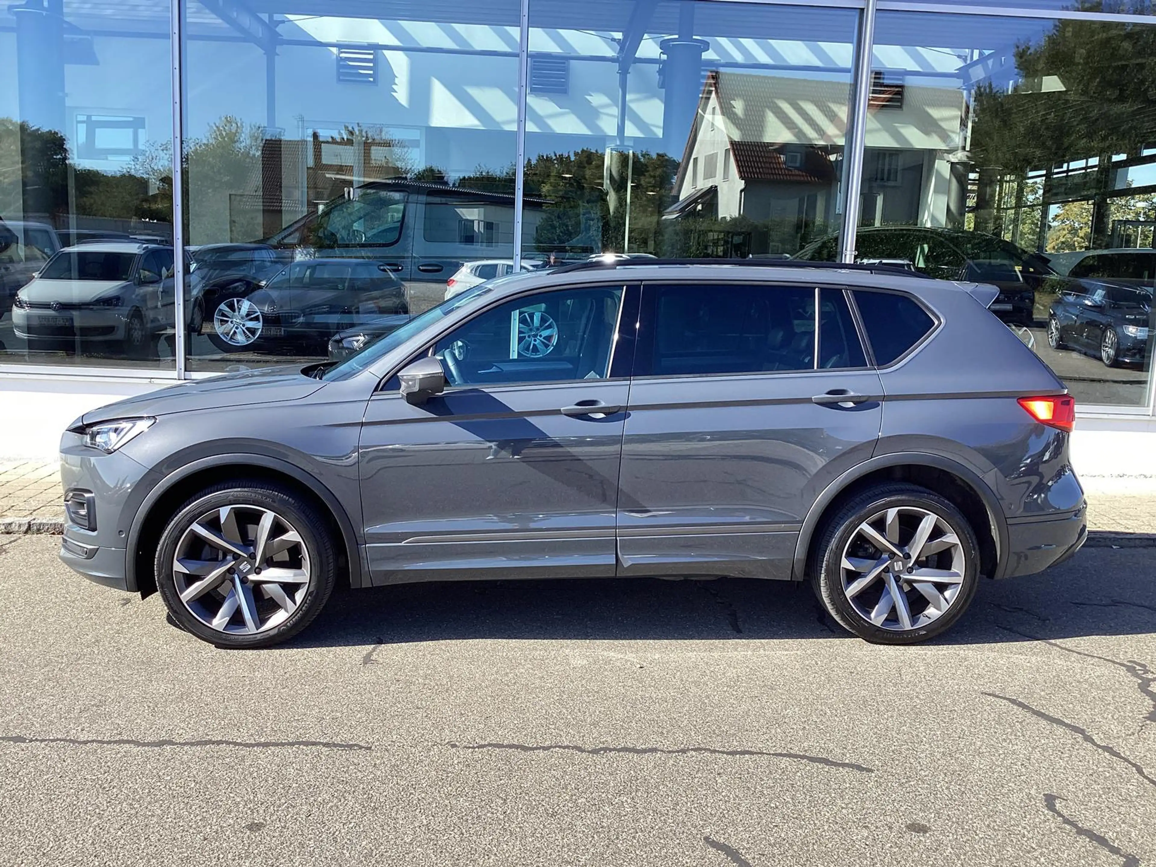 SEAT Tarraco 2.0 TDI DSG FR 4Drive 7-Sitzer/Pano/AHK — photo 3