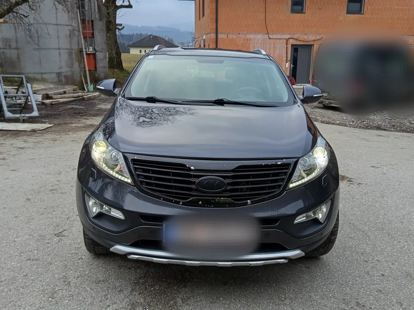 Kia Sportage Sportage Active 2,0 CRDi 4WD DPF Active Grau - 2