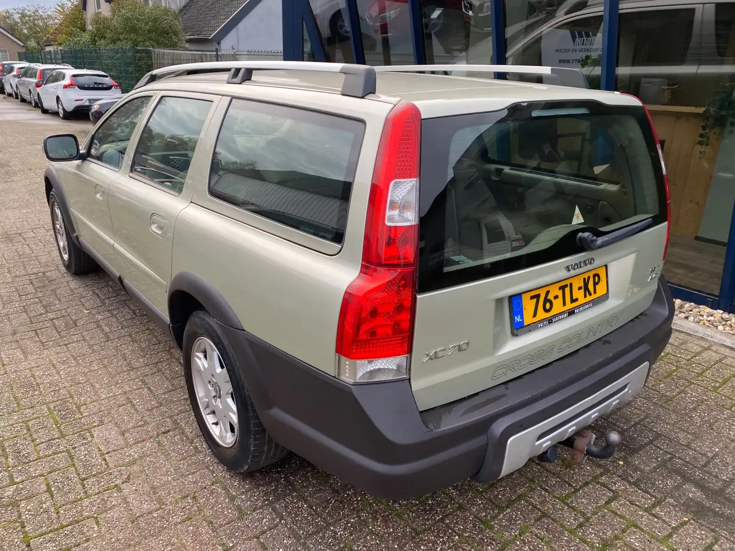 Volvo XC70 2.5 T Momentum LPG-G3 APK 10-2026 Beige - 2
