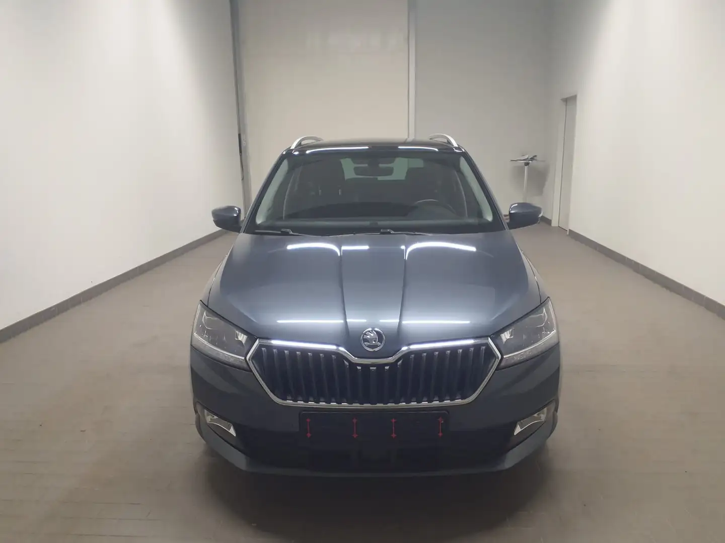 Skoda Fabia Ambition LED AppleCarPlay PDC Kamera SHZ GRA Gris - 2