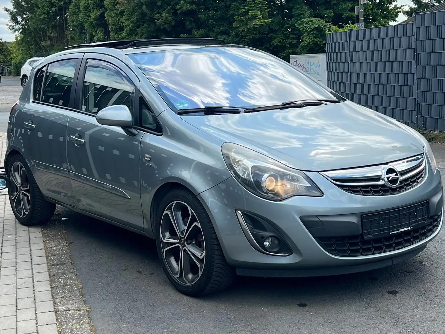 Opel Corsa Active ( 1,7 )Panorama/ Voll Ausstattung Gris - 1