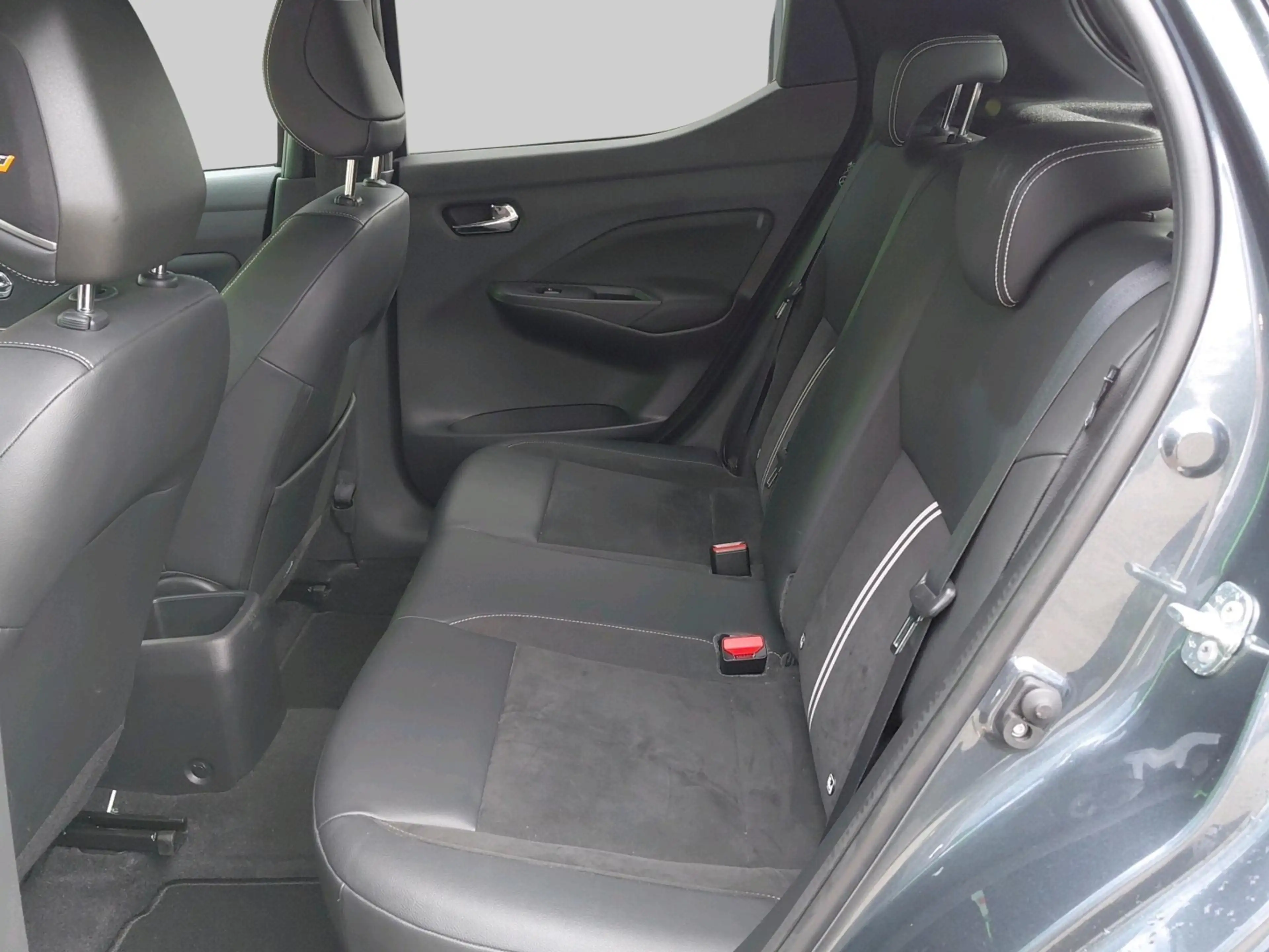 Nissan Micra 1.0 IG-T N-Sport — photo 6