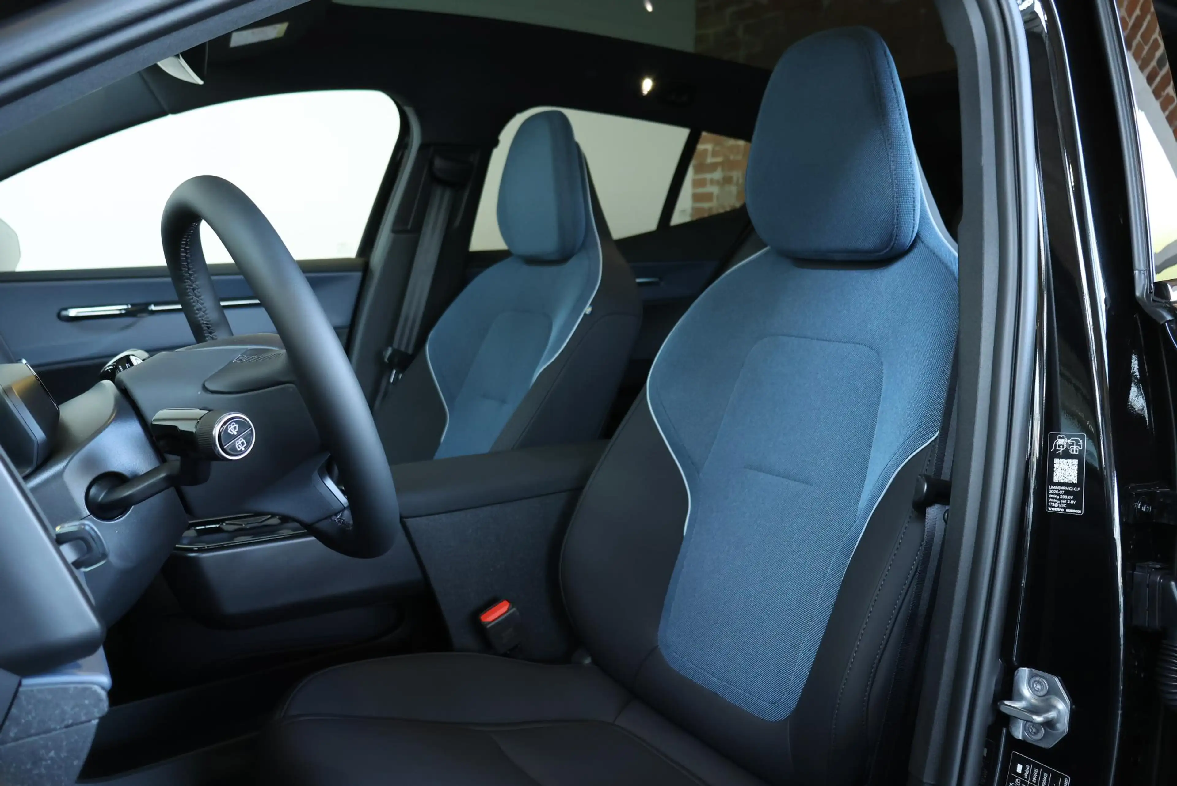 Volvo EX30 P5 Long Range Ultra Europa 69 kWh | Panoramadak | — photo 10