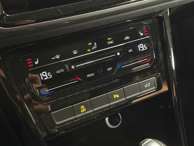 Volkswagen Touran view 19