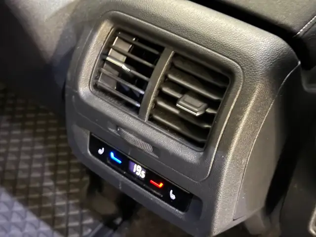 Volkswagen Touran view 15