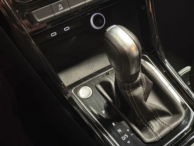 Volkswagen Touran view 20