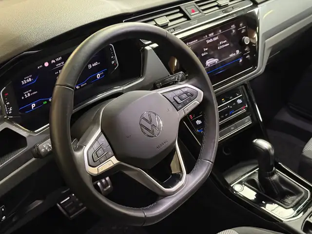 Volkswagen Touran view 16
