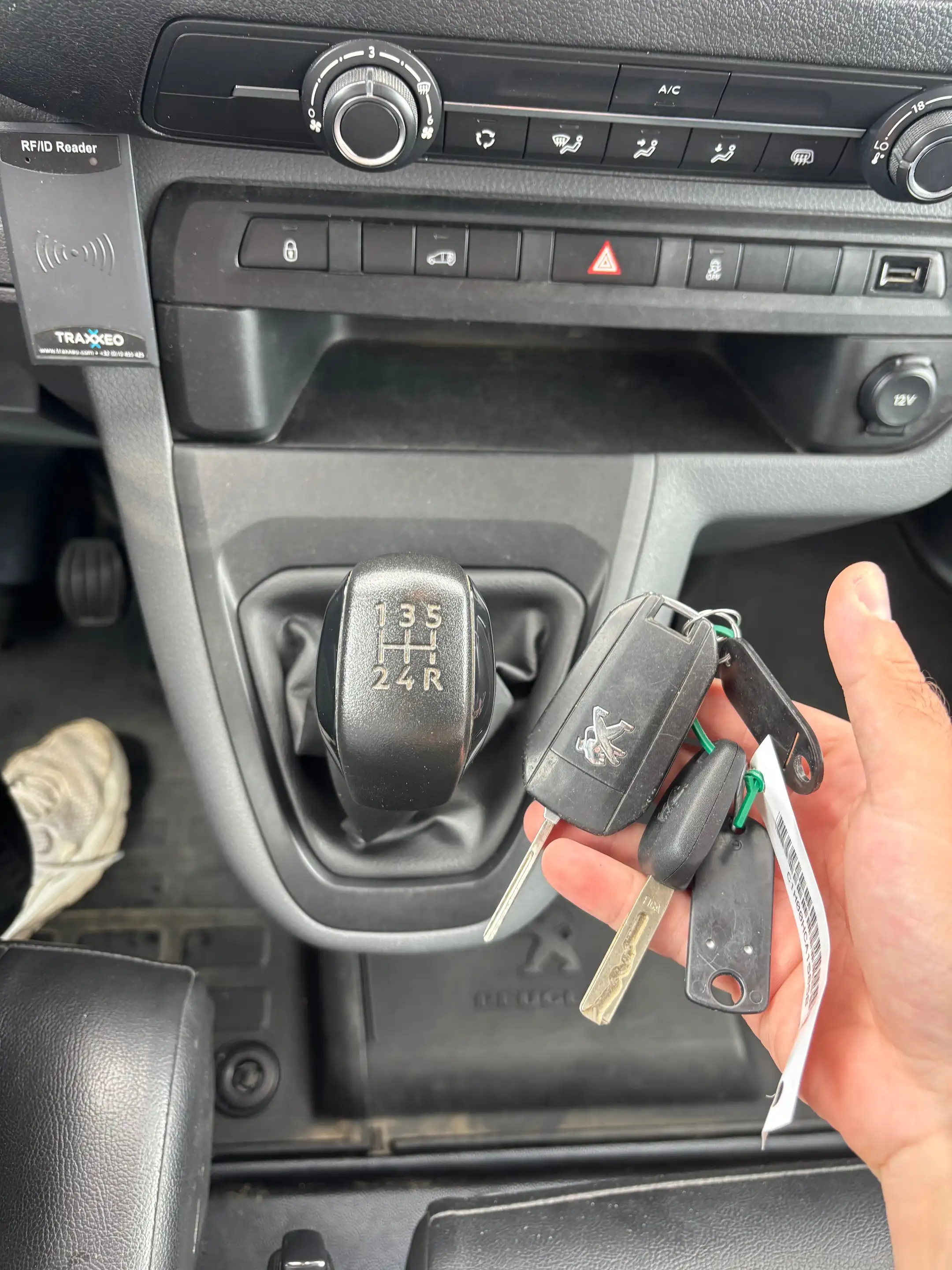 Peugeot Expert 1.6 BlueHDi L2 Prête à immatriculer ! — photo 11