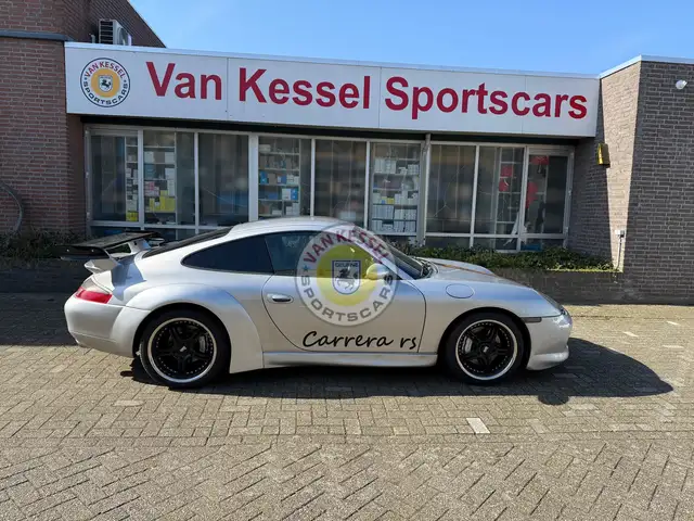 Porsche 996 911 Carrera 4