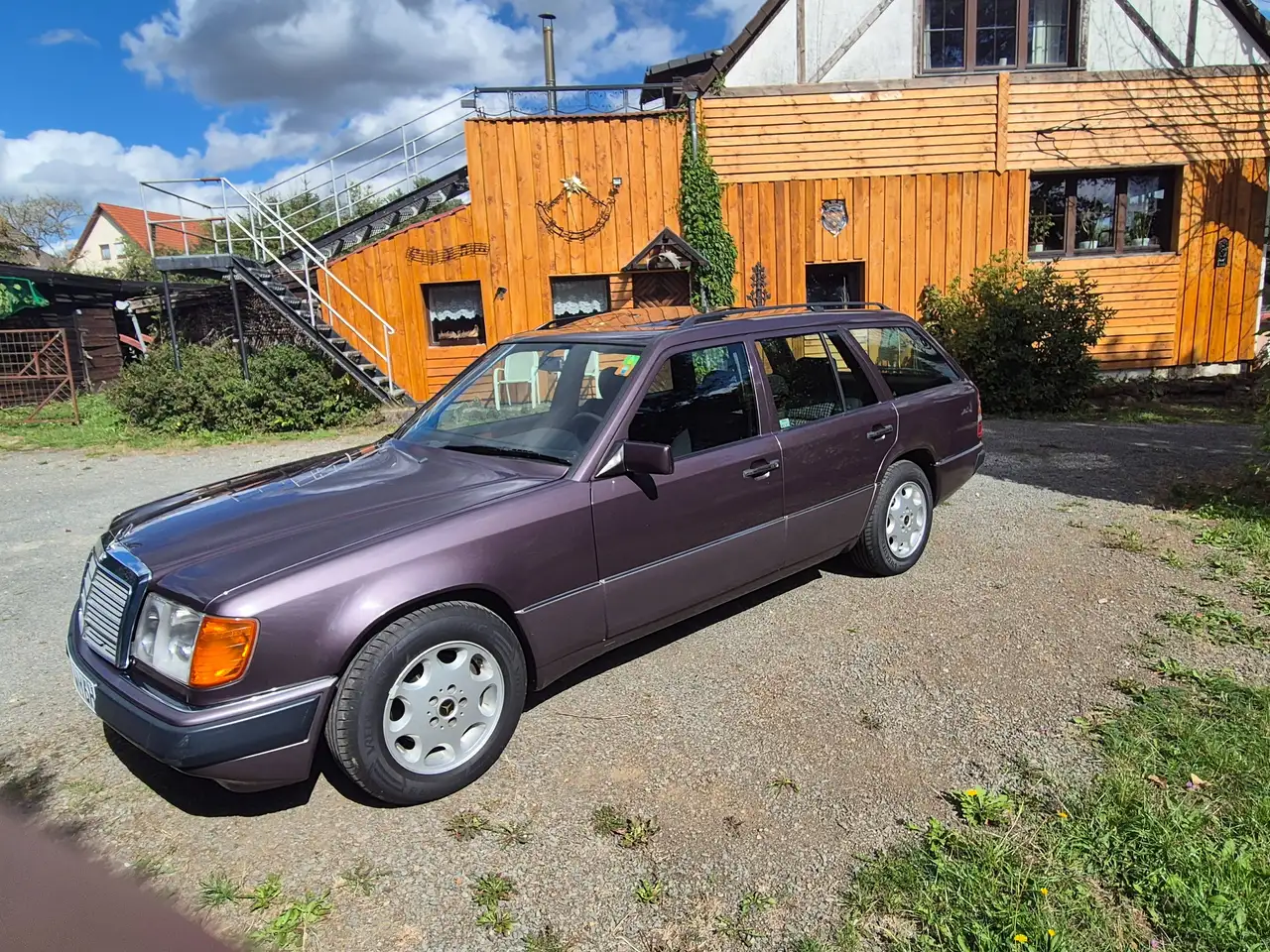 Mercedes-Benz 230TE. 124T, foto 5
