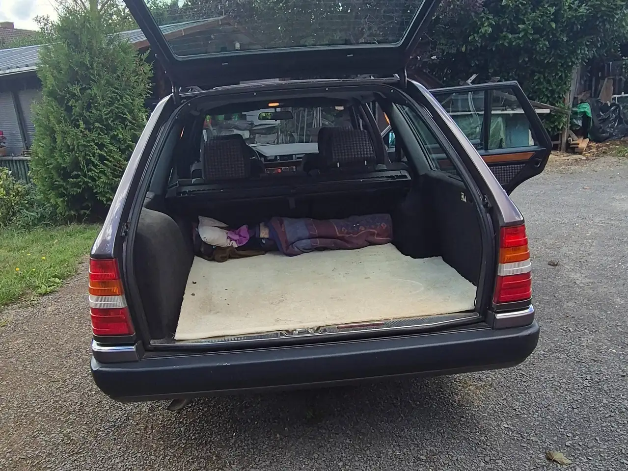 Mercedes-Benz 230TE. 124T, foto 12