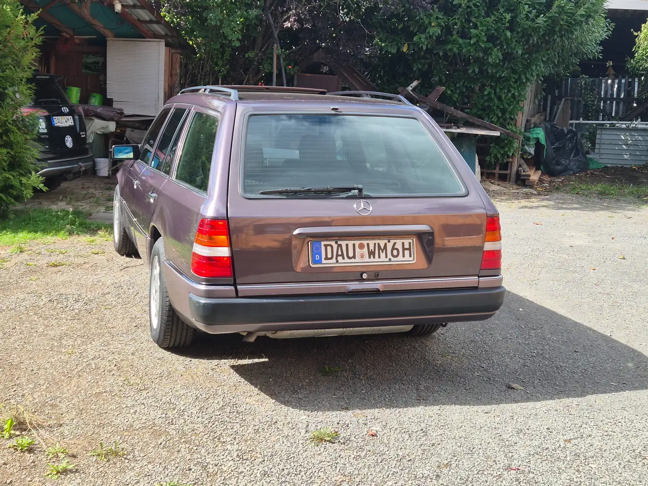 Mercedes-Benz 230TE. 124T, foto 7