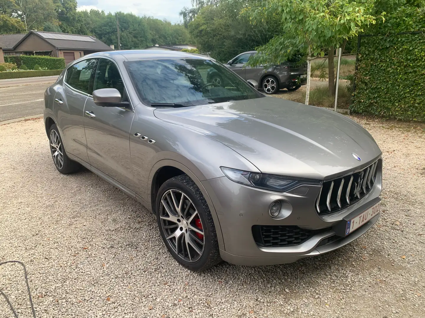 Maserati Levante Levante Diesel Grijs - 1