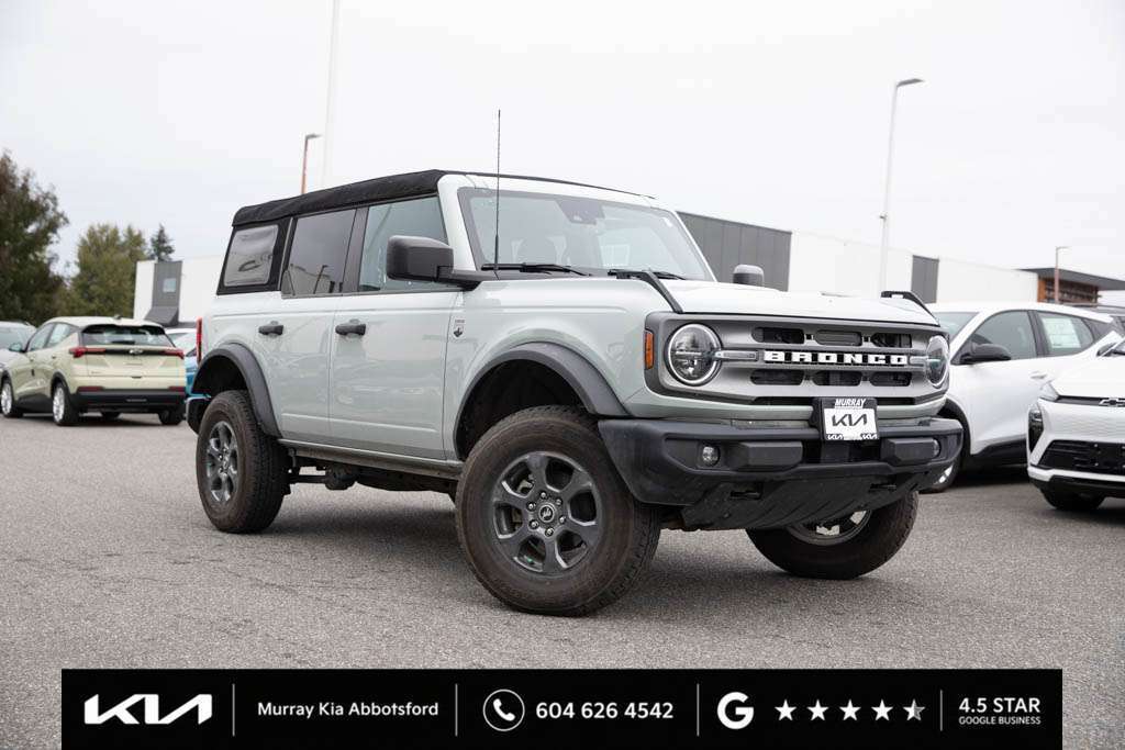 Gray 2023 Ford Bronco SUV / Crossover Four-Wheel Drive Automatic