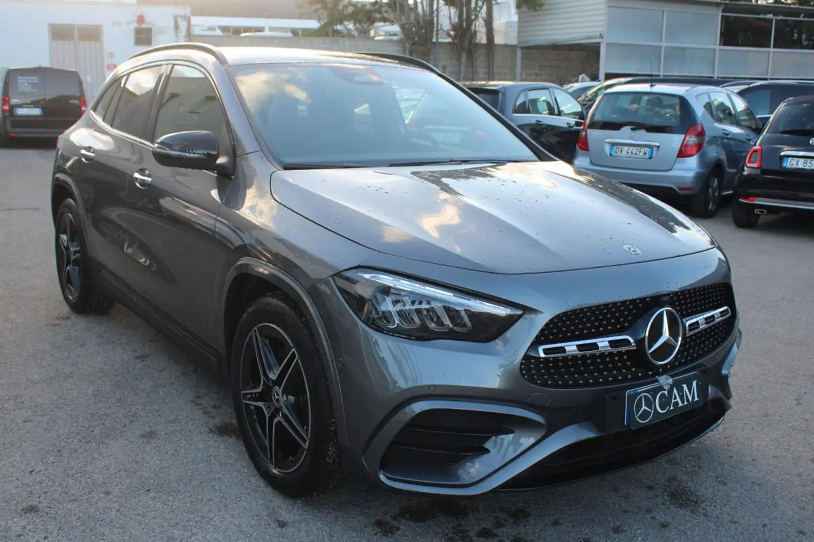 Mercedes-Benz GLA 200 d Automatic AMG Line Premium Grigio - 1