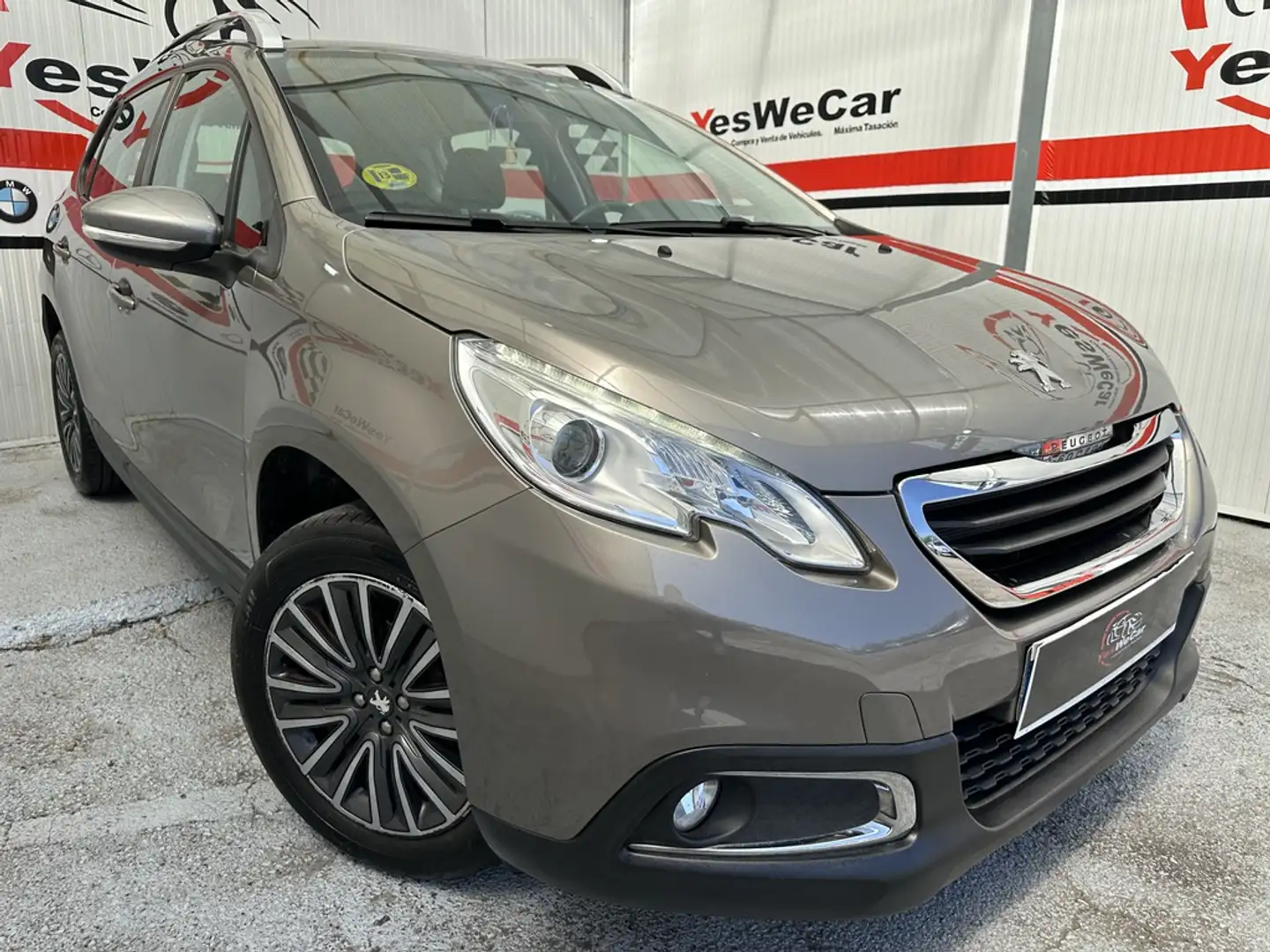 Peugeot 2008 1.6 e-HDI Active Gris - 1