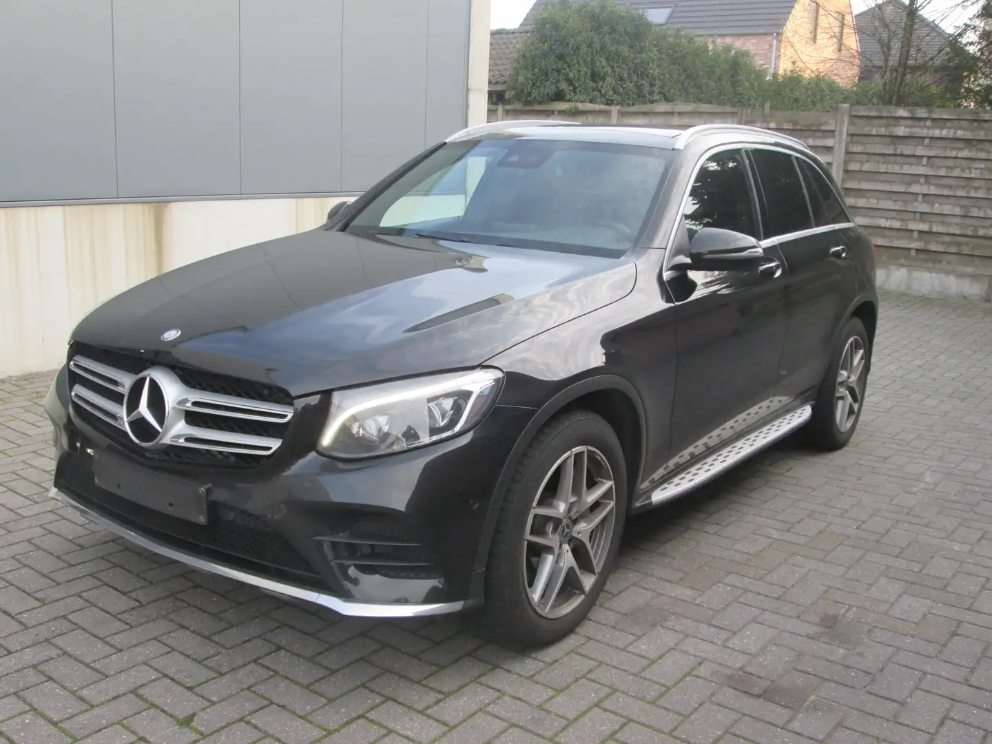 Mercedes-Benz GLC 220 AMG PANO NAVI LED Noir - 2