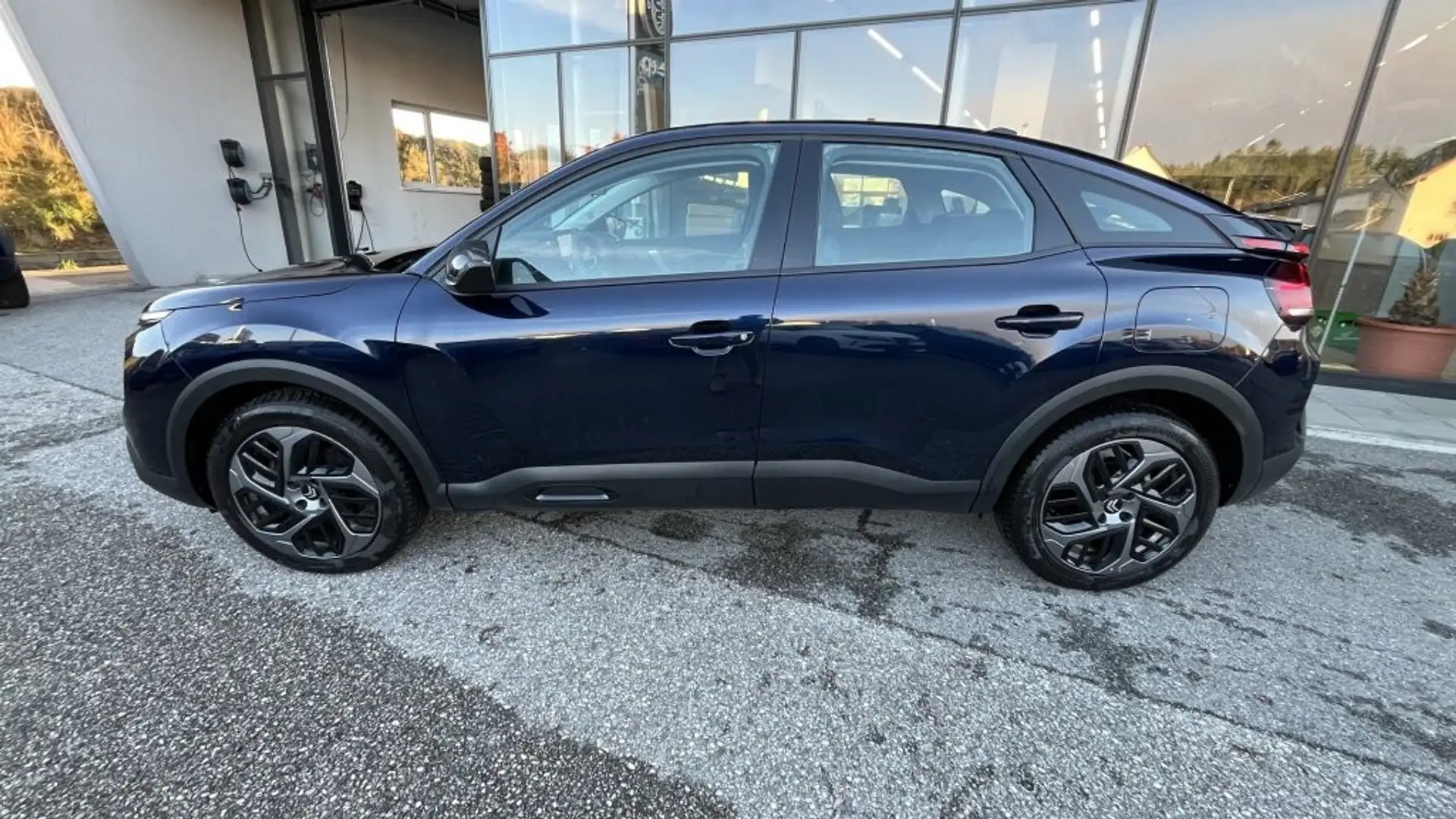 Citroen C4 BlueHDI 130 S&S EAT8 Aut. Plus Blau - 2
