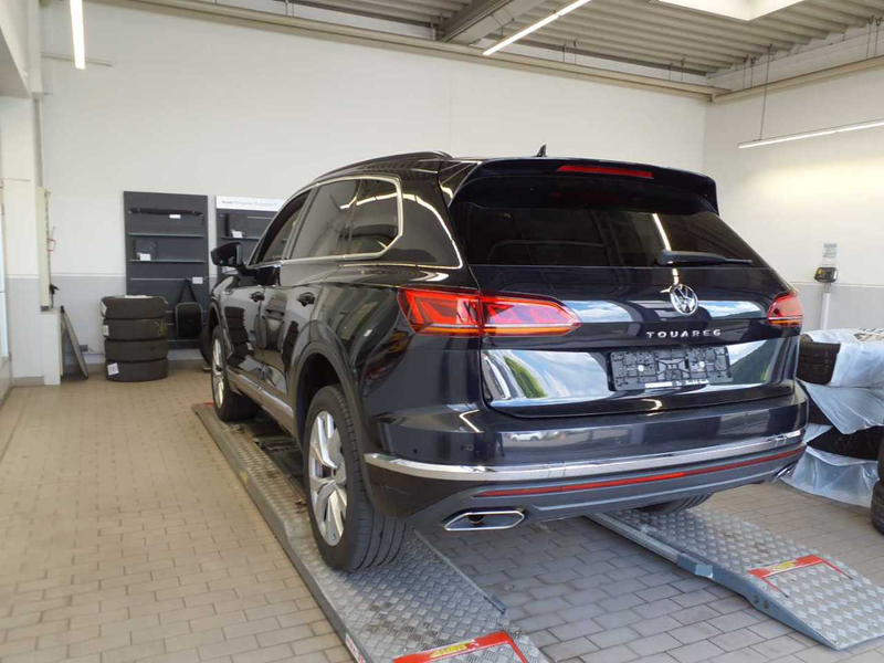 Volkswagen Touareg Atmosphere 3.0TDI +AHK+ACC+STDHZ+ — photo 3