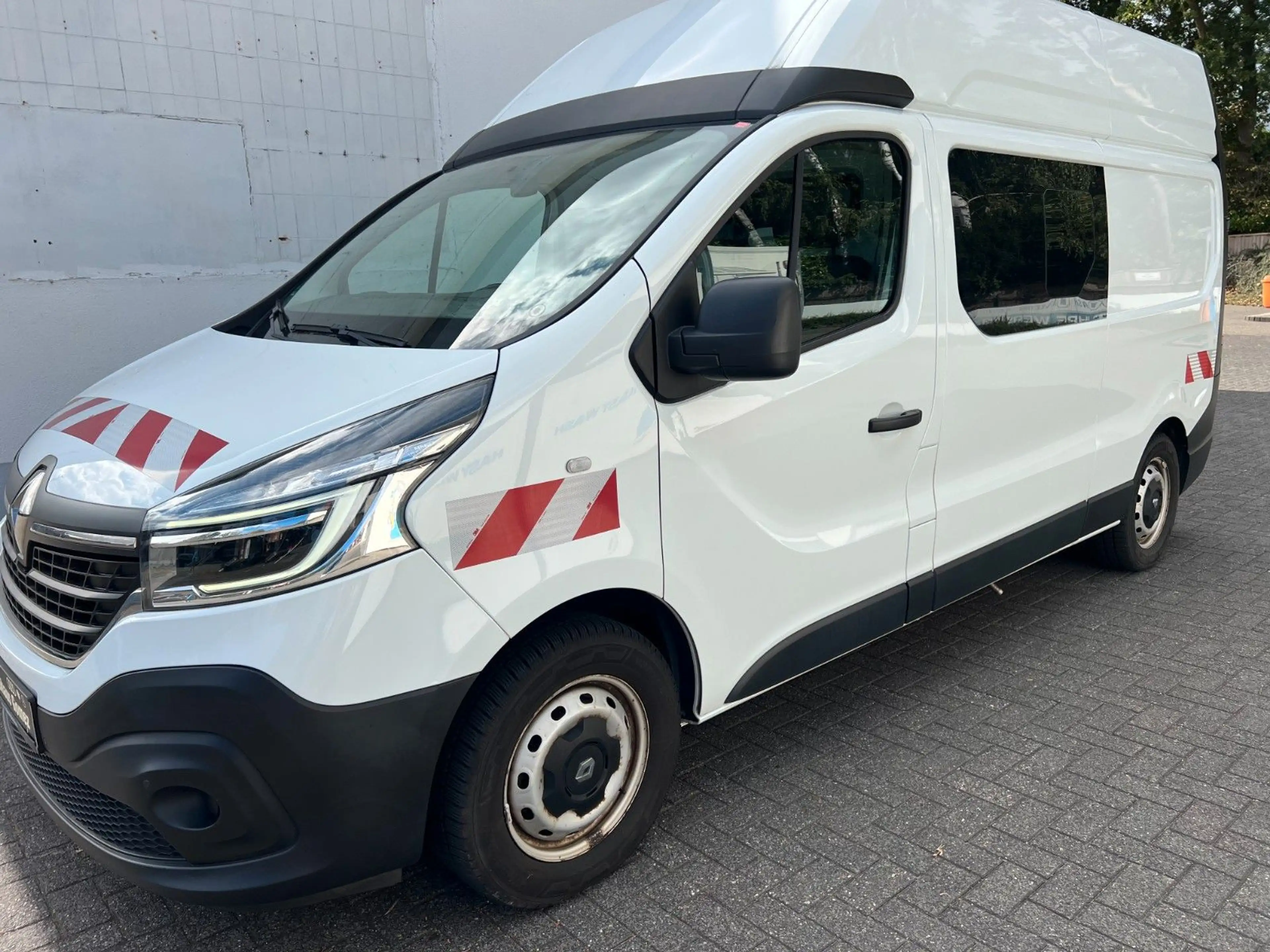 Renault Trafic Kasten L2H2 3,0t Komfort Neues Model Navi