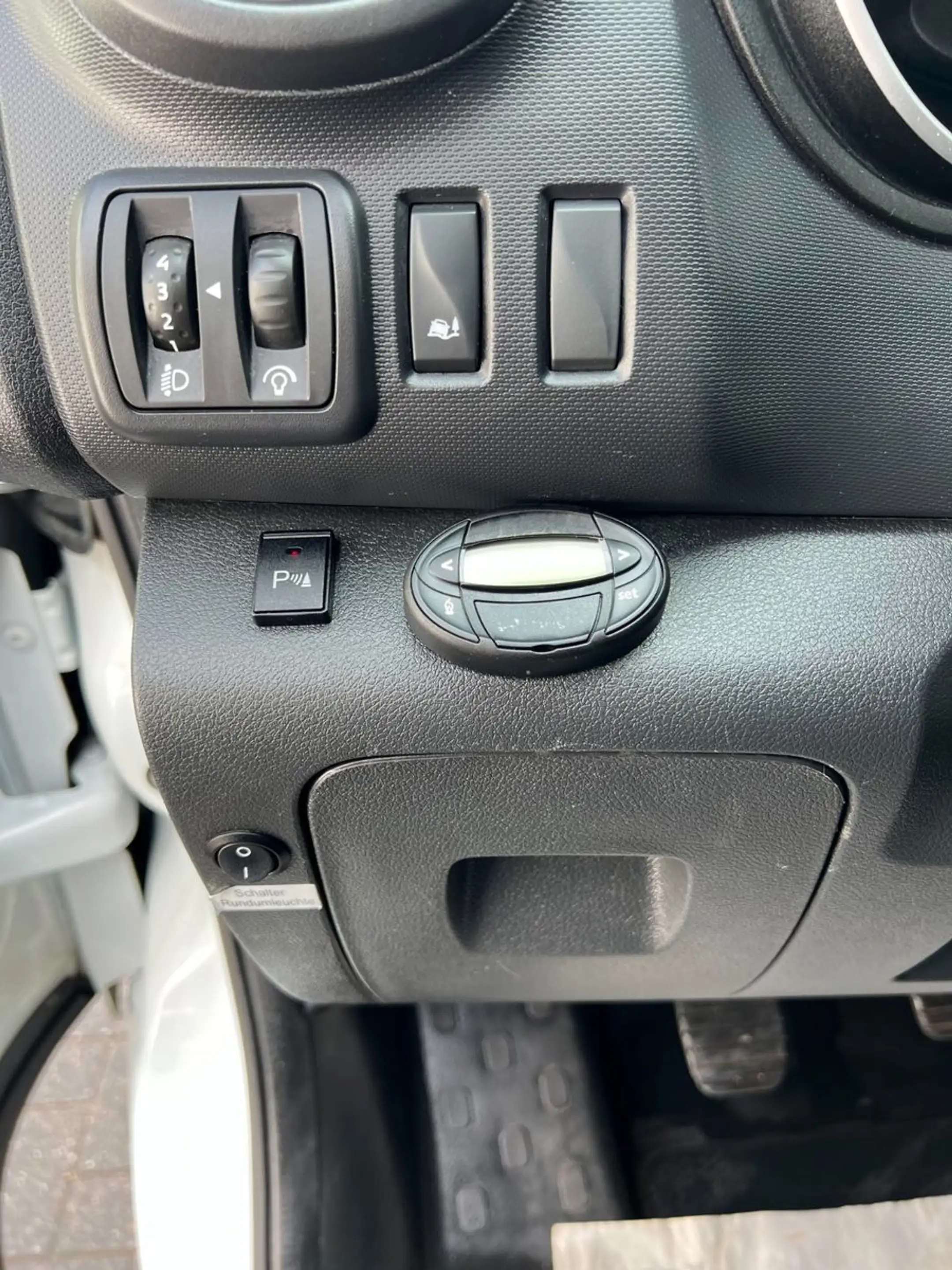 Renault Trafic Kasten L2H2 3,0t Komfort Neues Model Navi — photo 9
