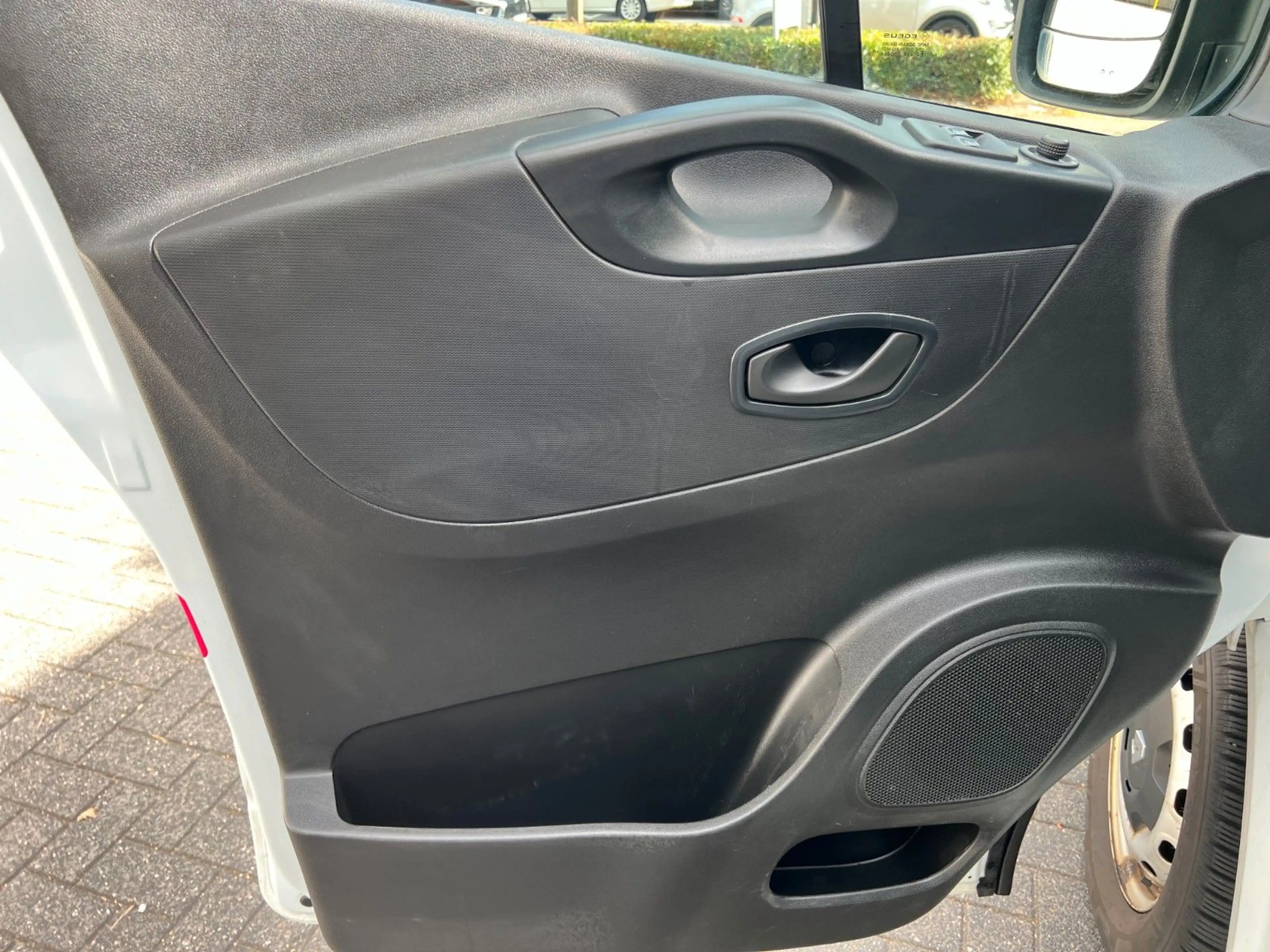 Renault Trafic Kasten L2H2 3,0t Komfort Neues Model Navi — photo 7