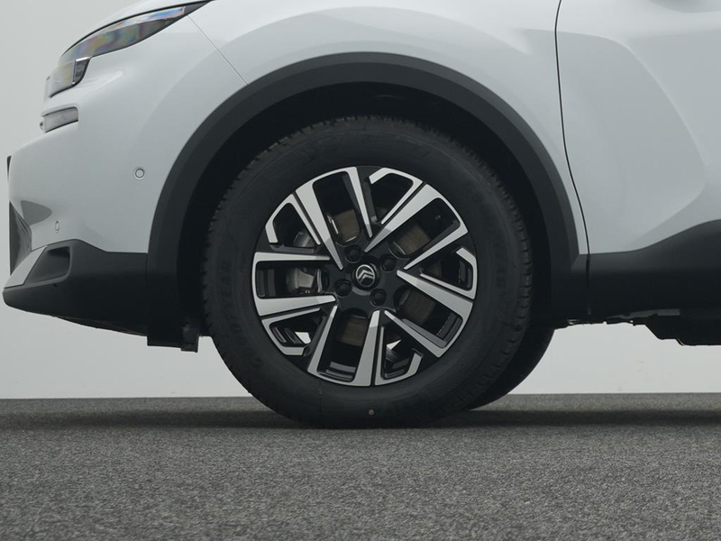 Citroen C4 Hybrid 145 Doppelkupplung 6-Gang MAX — photo 9
