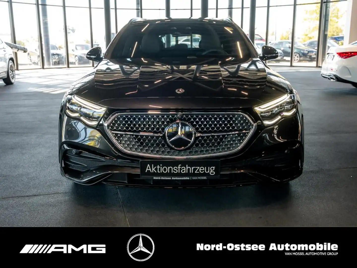 Mercedes-Benz E 300 de T AMG NIGHT PANO AHK 20-ZOLL DISTRONIC Grau - 2