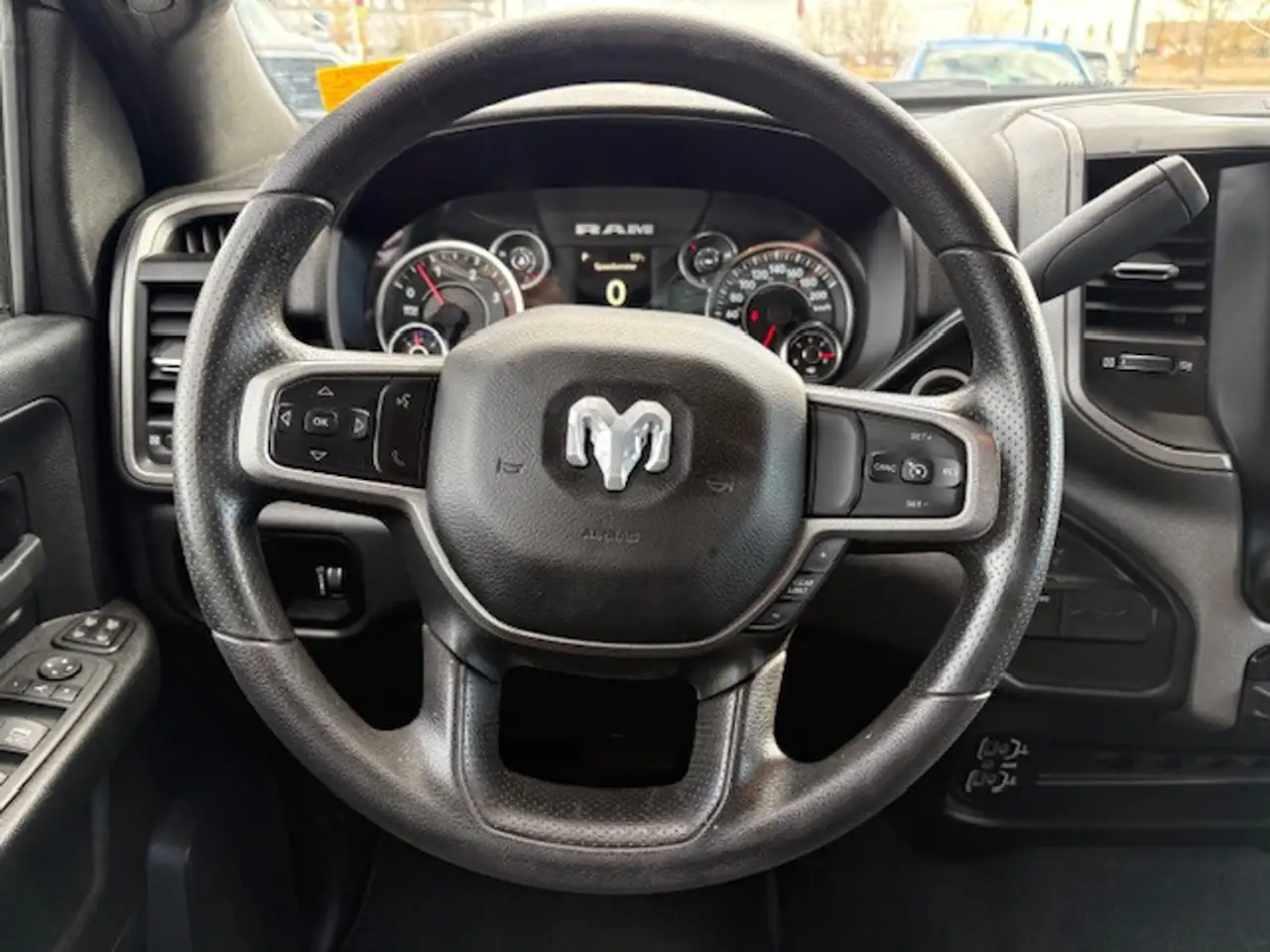 RAM 3500 снимка RAM 3500