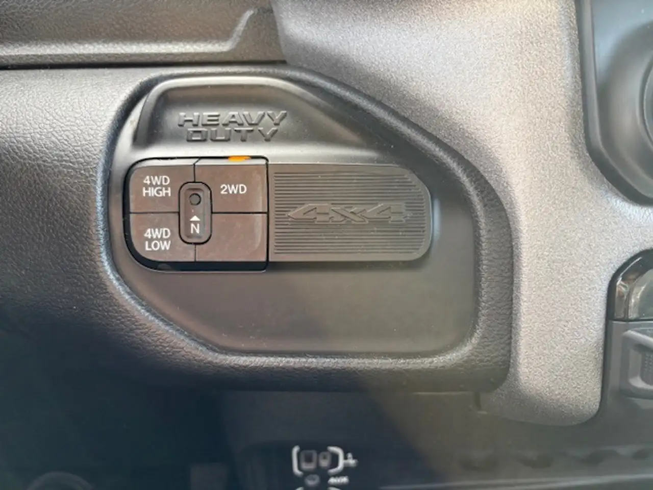 RAM 3500 снимка RAM 3500