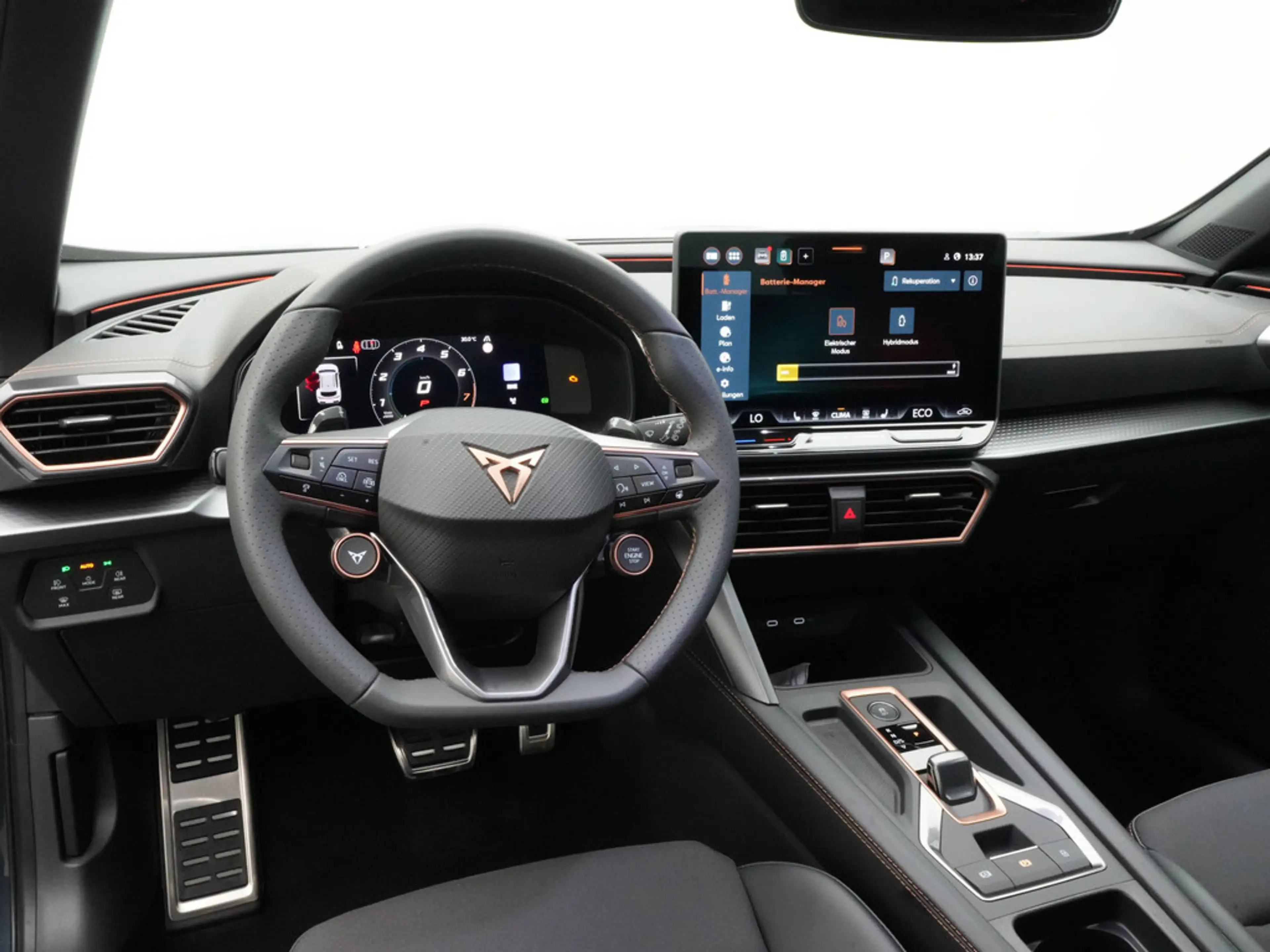 CUPRA Formentor DSG e-Hybrid MATRIX AHK DCC 360° — photo 9