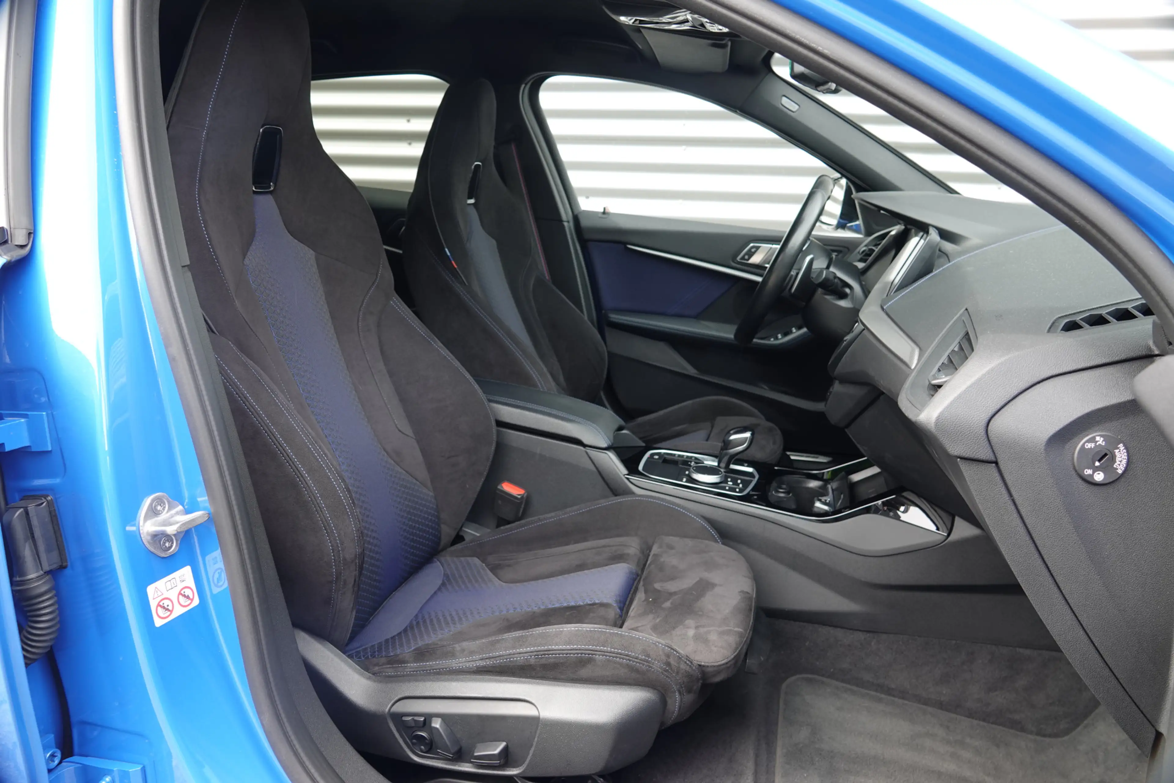 BMW 135 1-serie M135i xDrive High Executive | M Performanc — photo 21