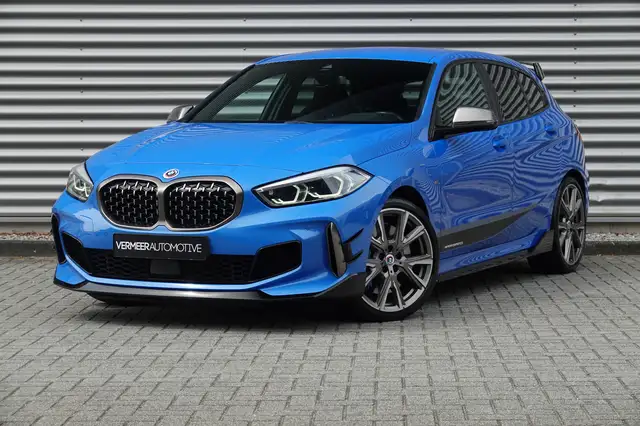 BMW 135 1-serie M135i xDrive High Executive | M Performanc