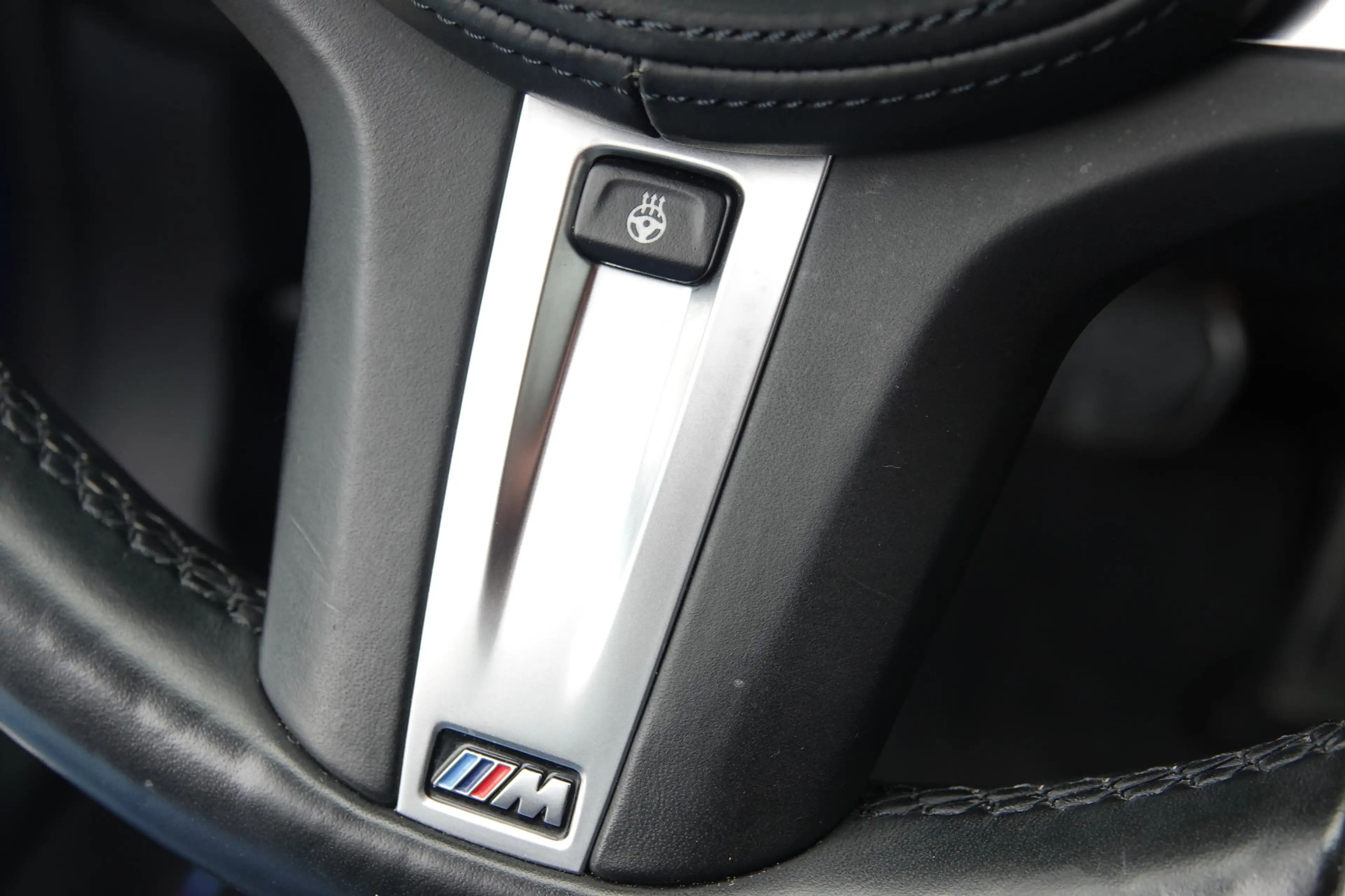 BMW 135 1-serie M135i xDrive High Executive | M Performanc — photo 17