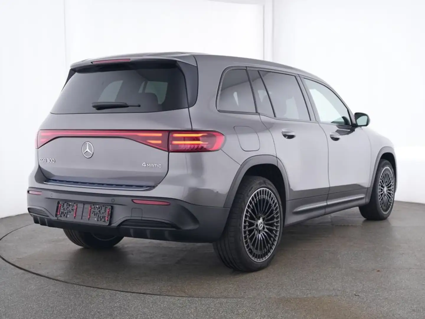 Mercedes-Benz EQB 300 4M AMG 360 Camera, Night Pack, 20 Inch AMG, Led, M Gris - 2