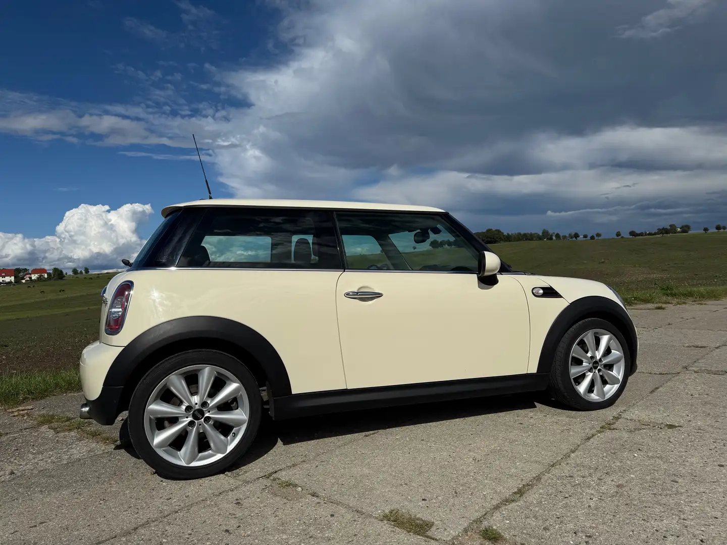 MINI Cooper Mini Cooper Aut. Weiß - 2