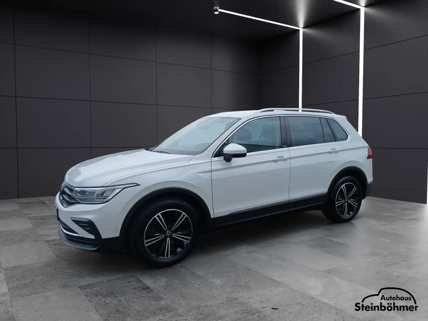 Volkswagen Tiguan MOVE 1.5TSI DSG Navi LED Stanndhzg. Klima Weiß - 2