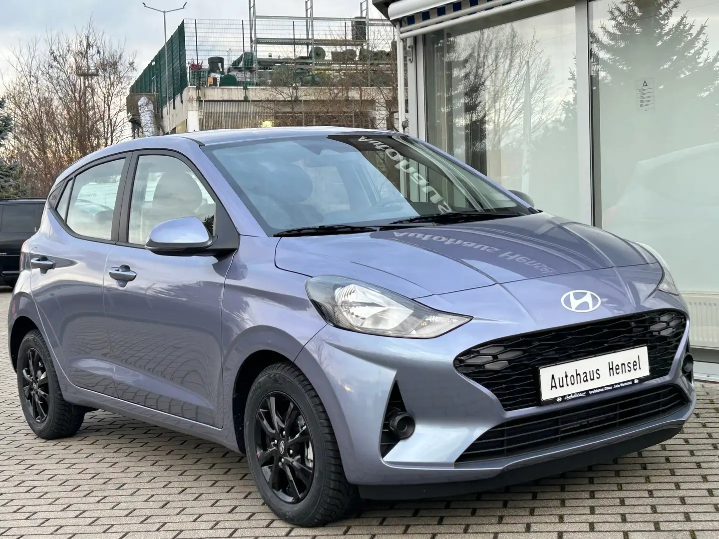 Hyundai i10 1.0 Trend Navi DAB+ Kamera Lenkradheizung Bluelink Bleu - 2