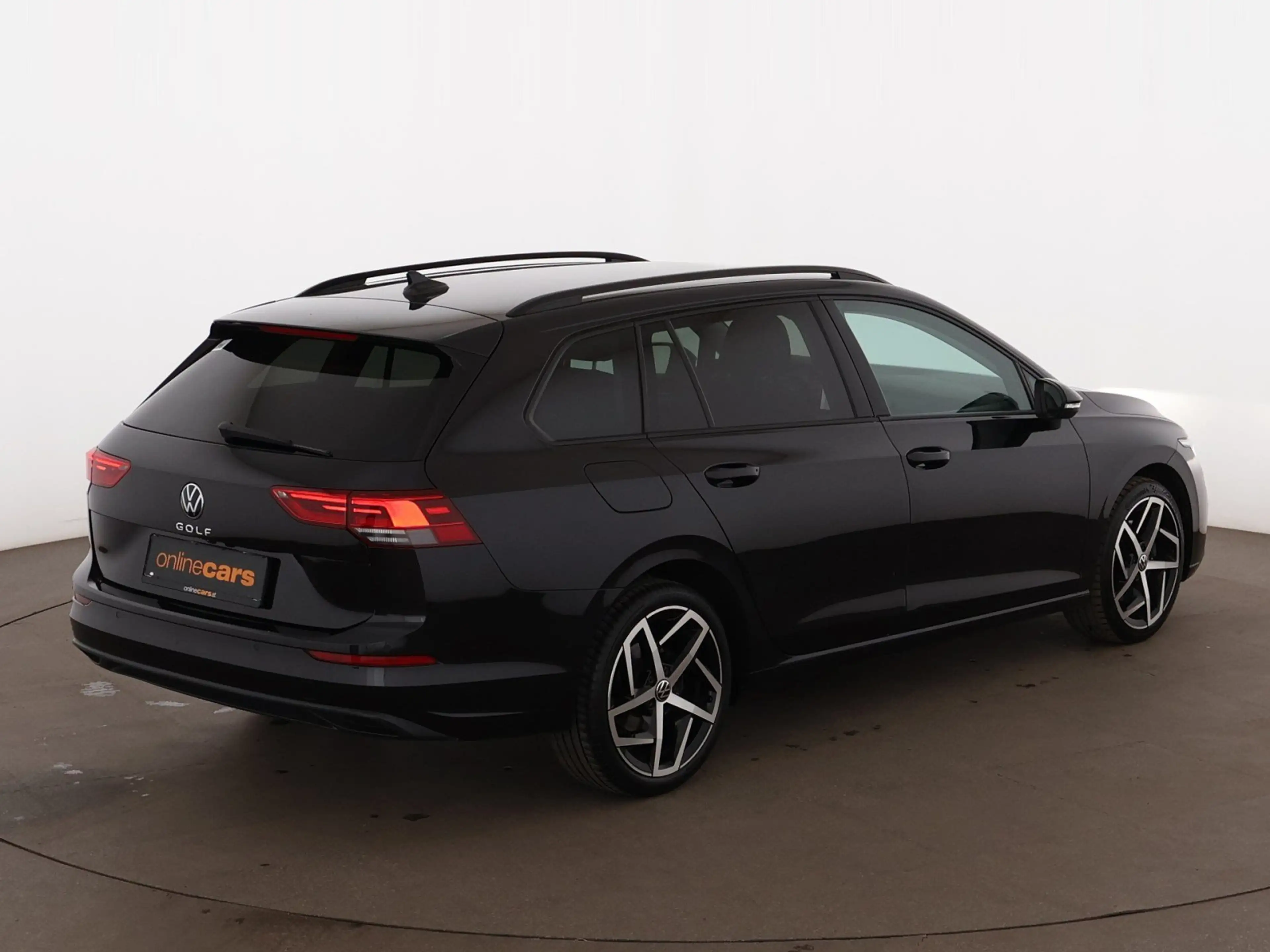 Volkswagen Golf Variant Golf VIII Variant 2.0 TDI Life Aut LED RADAR NAVI — photo 9