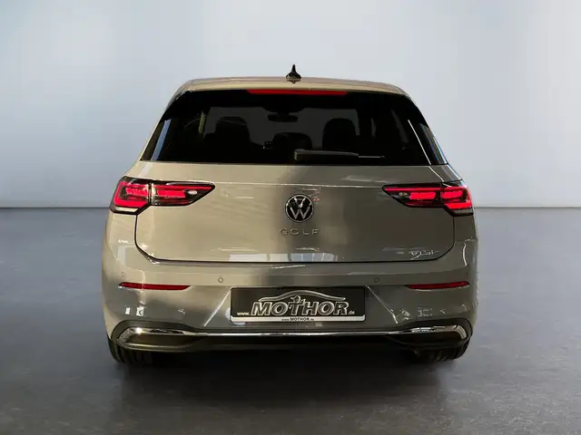 Volkswagen Golf view 5